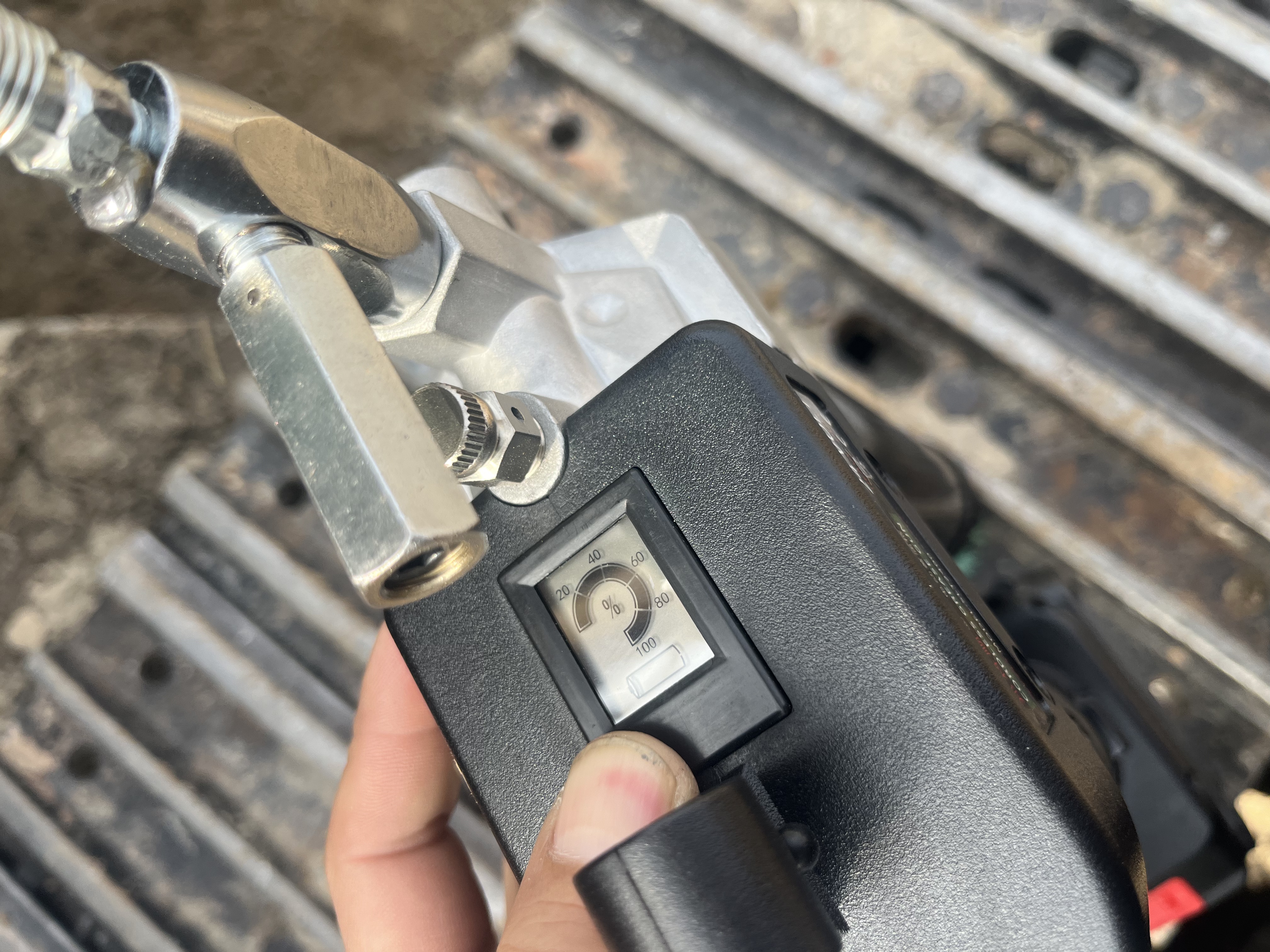 Why Is My Electric Grease Gun Not Pumping Grease? 8 Common Causes and Solutions